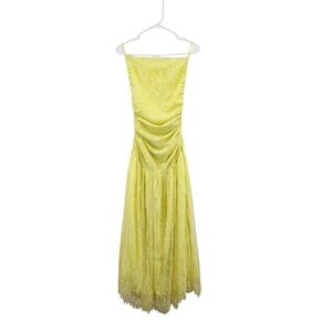 Arrange Women's Yellow Lace Ruched Dropped Waist Midi Dress - 6